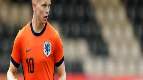 德乙菲尔特主场保级战专家质合分析及前区十码推荐